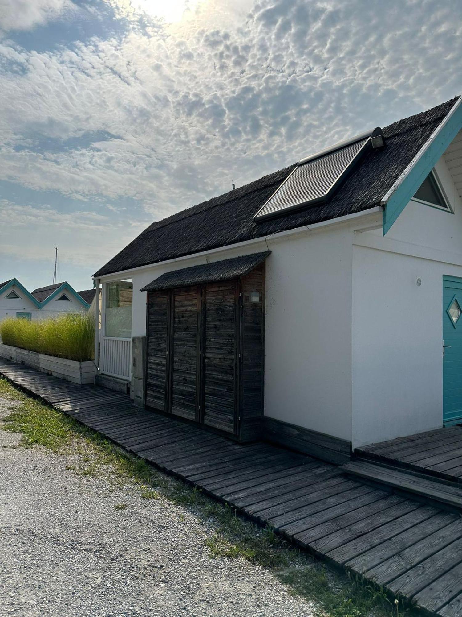 Haus Am See Neusiedl am See Bagian luar foto