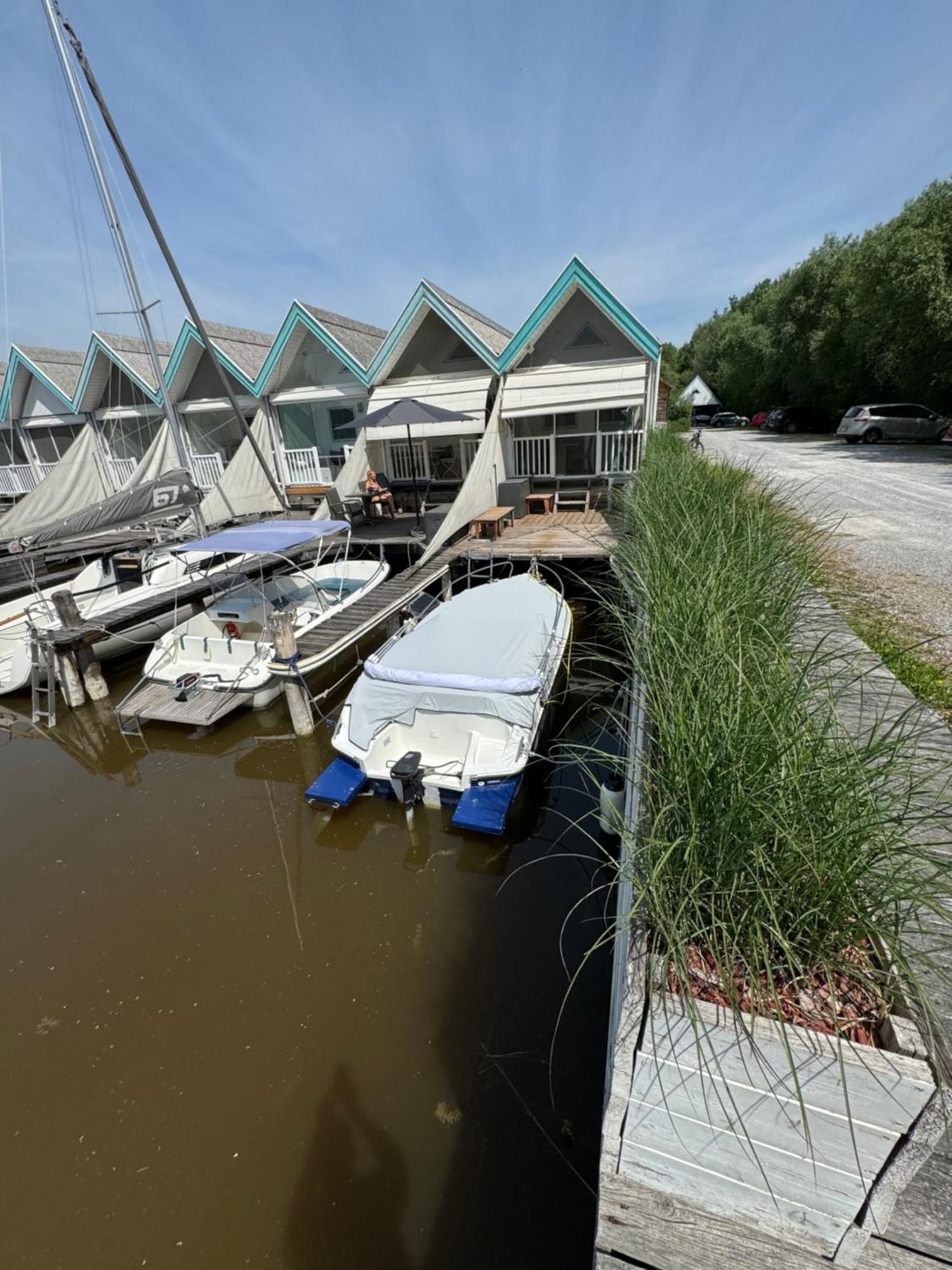 Haus Am See Neusiedl am See Bagian luar foto